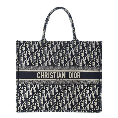 harga tas dior tote|Dior designer tote bag.